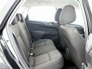 Citroen C4 Elegance 1.4 70kW (7 foto / 7)