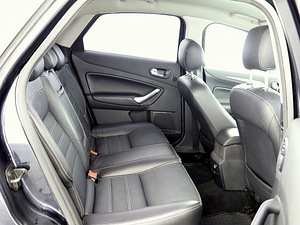 Ford Mondeo Ghia 2.0 TDCi 103kW (7 foto / 7)