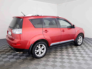 Mitsubishi Outlander Comfort ATM 2.4 125kW (3 foto / 8)