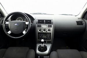 Ford Mondeo Comfort 1.8 92kW (5 foto / 7)