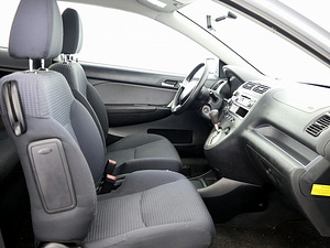 Honda Civic Elegance ATM 1.6 81kW (6 foto / 7)