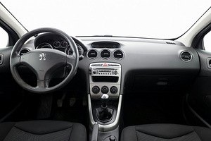 Peugeot 308 Elegance Facelift 1.6 88kW (5 foto / 7)