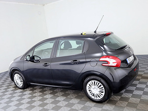 Peugeot 208 Elegance 1.0 50kW (4 foto / 7)