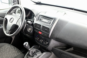 Opel Combo Van 1.2 CDTi 66kW (5 foto / 8)
