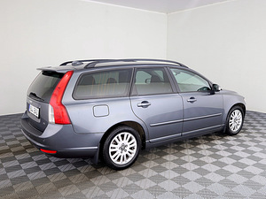 Volvo V50 Estate Facelift ATM 2.4 103kW (3 foto / 7)