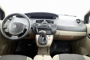 Renault Grand Scenic Comfort ATM 2.0 99kW (5 foto / 8)