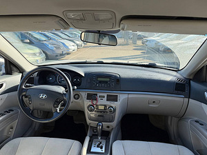 Hyundai Sonata Comfort ATM 2.4 119kW (5 foto / 7)