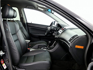 Honda Accord Luxury Facelift ATM 2.0 114kW (6 foto / 7)