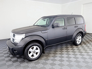 Dodge Nitro Comfort ATM 2.8 CRD 130kW (2 foto / 7)
