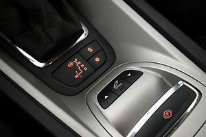 Citroen C5 Elegance Facelift ATM 1.6 115kW (8 foto / 8)