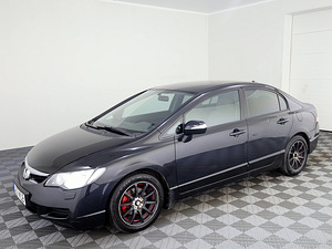 Honda Civic Elegance ATM 1.8 103kW (2 foto / 7)
