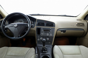 Volvo S60 Summum 2.4 D5 120kW (5 foto / 7)