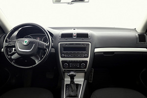 Skoda Octavia Comfortline Facelift ATM 2.0 TDI 103kW (5 foto / 7)