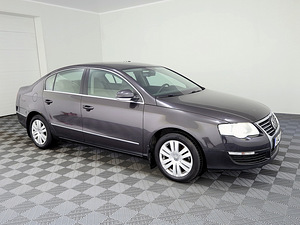 Volkswagen Passat Highline ATM 2.0 110kW (1 foto / 7)