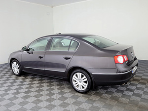 Volkswagen Passat Highline ATM 2.0 110kW (4 foto / 7)
