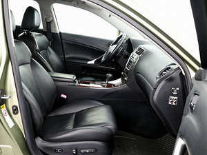 Lexus IS 250 Luxury ATM 2.5 153kW (6 foto / 7)