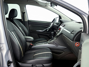 Ford Kuga Comfort 4x4 ATM 2.0 TDCi 103kW (6 foto / 7)