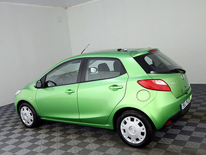 Mazda 2 Elegance 1.3 63kW (4 фото из 7)