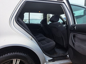 Volkswagen Golf Comfortline ATM 1.6 74kW (7 foto / 7)