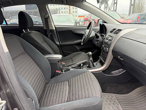 Toyota Corolla Linea Sol 1.6 91kW (6 foto / 7)