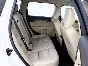 Volvo V70 Summum Facelift ATM 2.4 D5 136kW (7 foto / 7)