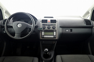 Volkswagen Touran Comfortline Facelift 1.9 TDI 66kW (5 foto / 7)