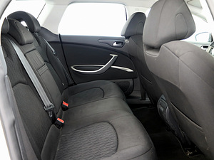 Citroen C5 Elegance Facelift ATM 1.6 115kW (7 foto / 9)