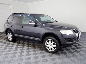 Volkswagen Touareg Highline Facelift ATM 2.5 TDI 128kW (1 foto / 7)