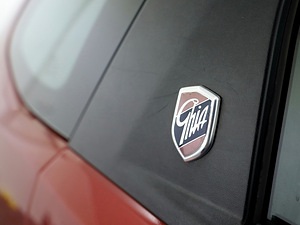 Ford Focus Ghia ATM 2.0 107kW (8 foto / 8)