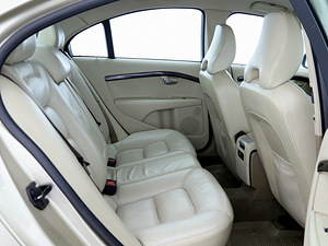 Volvo S80 Summum AWD 4x4 ATM 3.2 175kW (7 foto / 7)