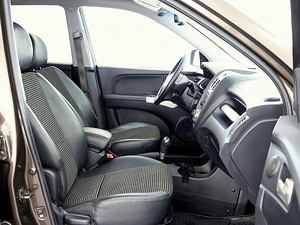 Kia Sportage Active 4x4 ATM 2.7 129kW (6 foto / 8)