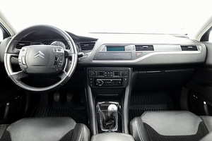 Citroen C5 Comfort 2.2 HDi 125kW (5 foto / 7)