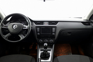 Skoda Octavia Comfortline 1.4 103kW (5 foto / 7)