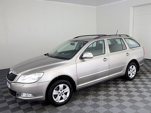 Skoda Octavia Comfortline 4x4 2.0 TDI 103kW (2 foto / 7)