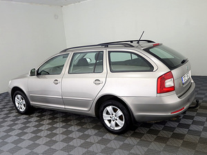 Skoda Octavia Comfortline 4x4 2.0 TDI 103kW (4 foto / 7)