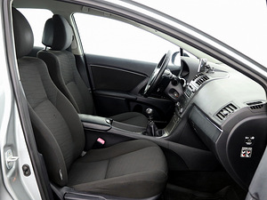 Toyota Avensis Linea Sol 1.8 108kW (6 foto / 8)