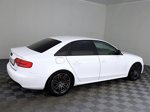 Audi A4 Comfortline Quatrro 1.8 118kW (3 foto / 8)