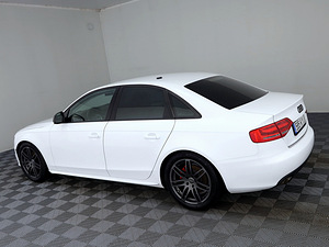 Audi A4 Comfortline Quatrro 1.8 118kW (4 foto / 8)