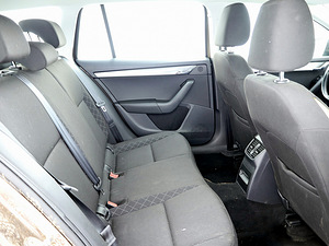 Skoda Octavia Comfortline ATM 1.5 96kW (6 foto / 7)