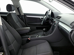 Audi A4 S-line 2.0 TDI 125kW (6 foto / 9)