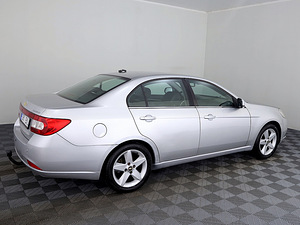 Chevrolet Epica Luxury ATM 2.0 VCDi 110kW (3 foto / 7)