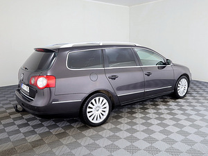 Volkswagen Passat Highline ATM 2.0 TDI 125kW (3 foto / 7)