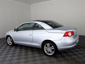 Volkswagen Eos Sportline 2.0 110kW (6 foto / 9)