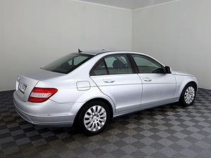 Mercedes-Benz C 220 Elegance ATM 2.1 CDI 125kW (3 foto / 8)