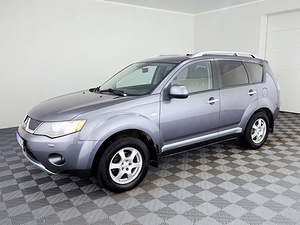 Mitsubishi Outlander Luxury ATM 2.4 125kW (2 foto / 9)