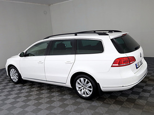 Volkswagen Passat Comfortline Facelift ATM 1.4 118kW (4 foto / 9)