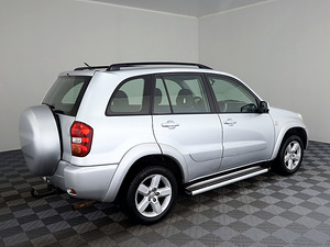 Toyota RAV4 Linea Sol Facelift 4x4 2.0 110kW (3 foto / 7)