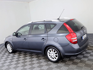 Kia Ceed Elegance 1.6 90kW (4 фото из 8)