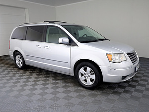 Chrysler Grand Voyager Limited ATM 2.8 CRD 120kW (1 foto / 9)