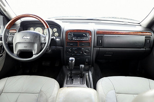Jeep Grand Cherokee Overland Facelift ATM 2.7 CRD 120kW (5 foto / 8)